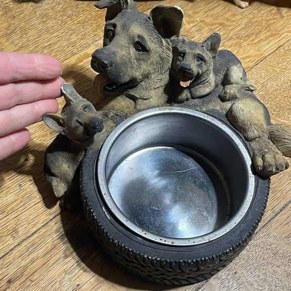 German Shepherds dish - Picture 4 of 5